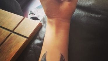 50+ Unique Semicolon Tattoo Ideas with Meaning (2019) | Tattoo Ideas