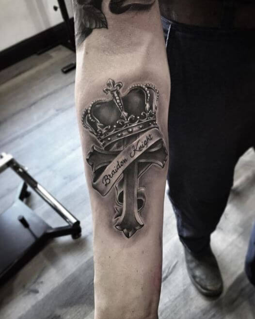 50+ King Queen Crown Tattoo Designs With Meaning (2023)