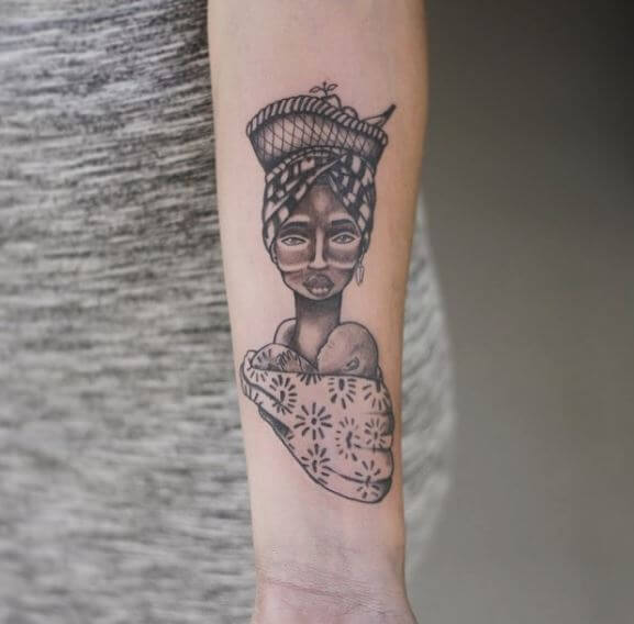 African Woman Tattoos Design On Hands