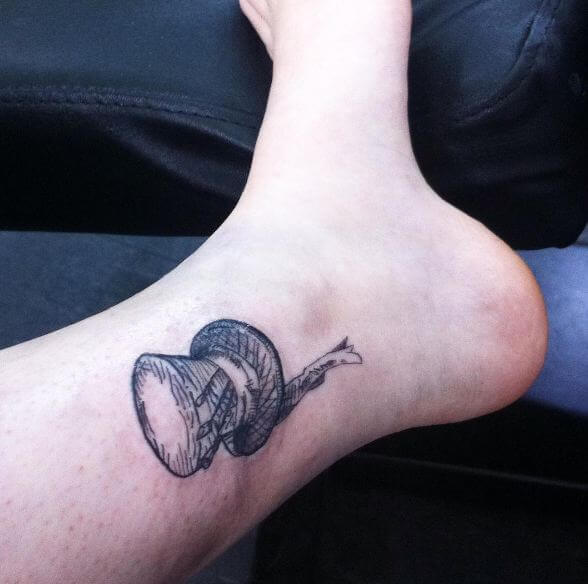 Alice In Wonderland Tattoos On Feet