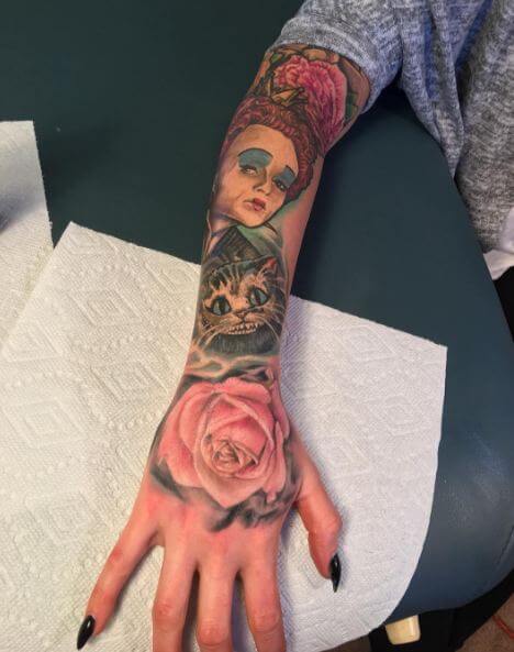 Full Hand Alice In Wonderland Tattoos