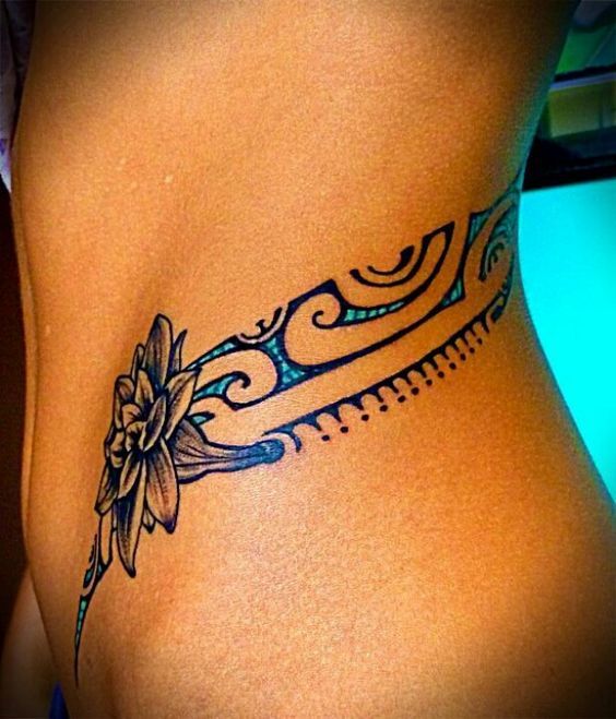 Belly Button Tattoos For Females (10)