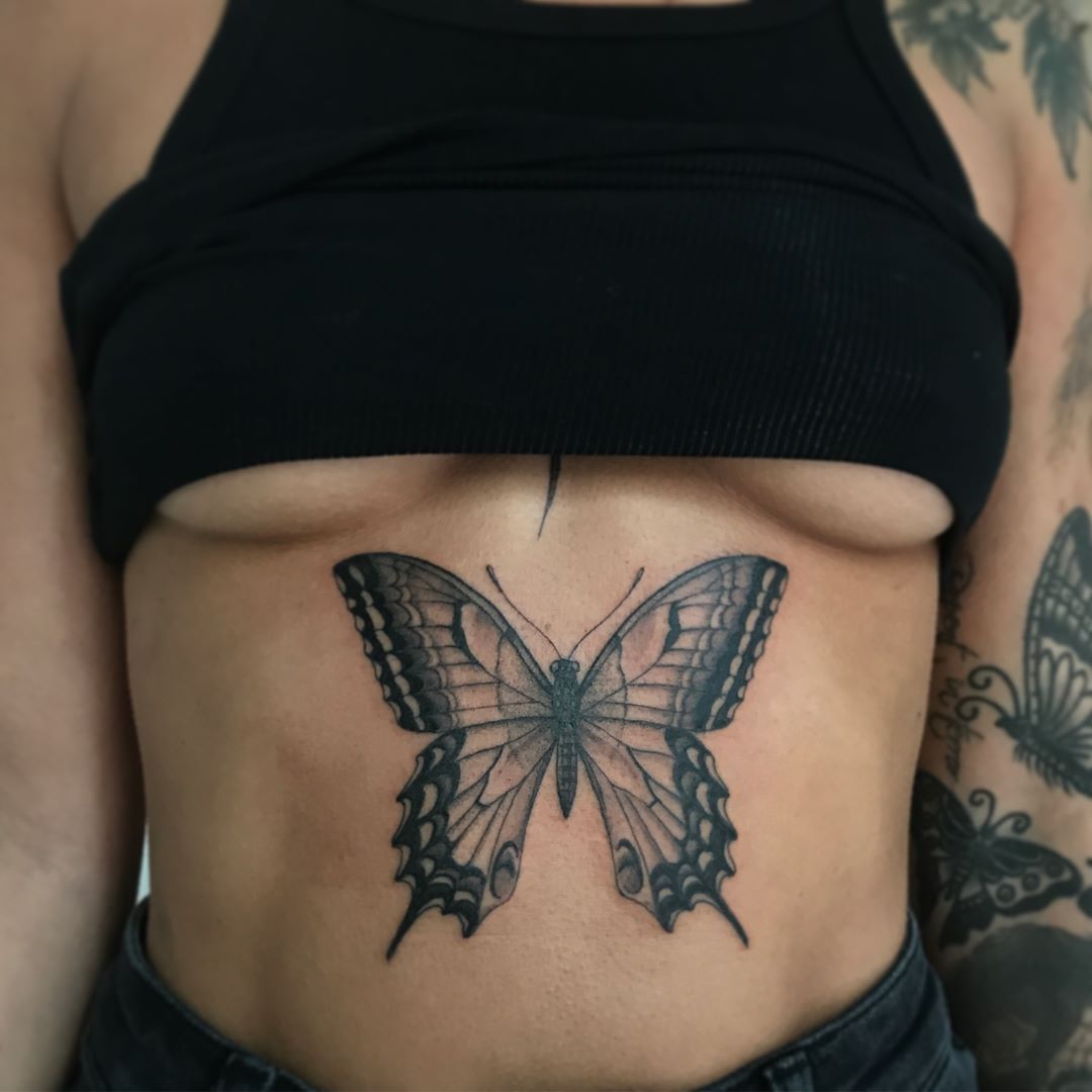 Belly Button Tattoos For Females (18)