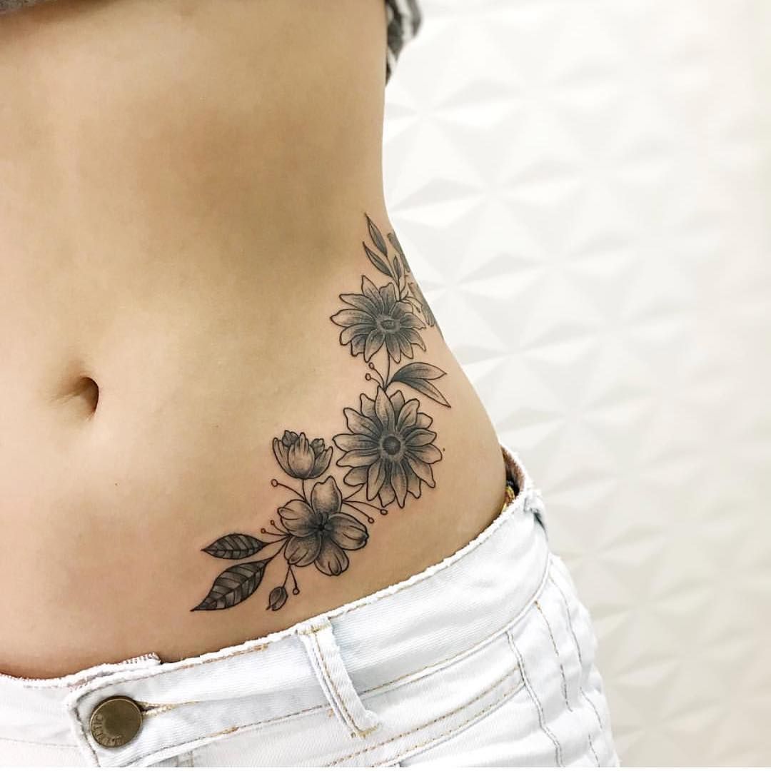 Belly Button Tattoos For Females (30)