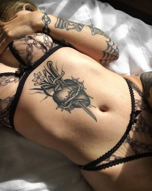 Belly Button Tattoos For Females (34)