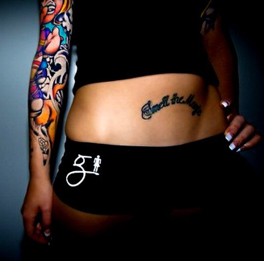 Belly Button Tattoos For Females (87)