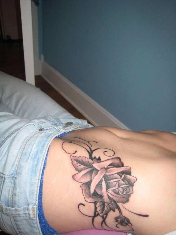 Belly Button Tattoos For Females (91)