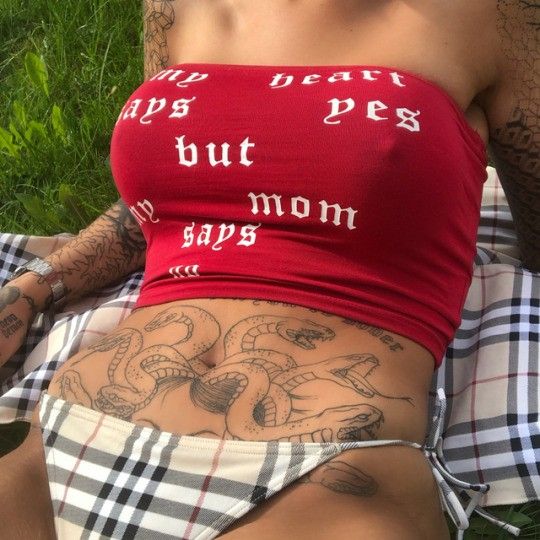 Belly Button Tattoos For Females (92)