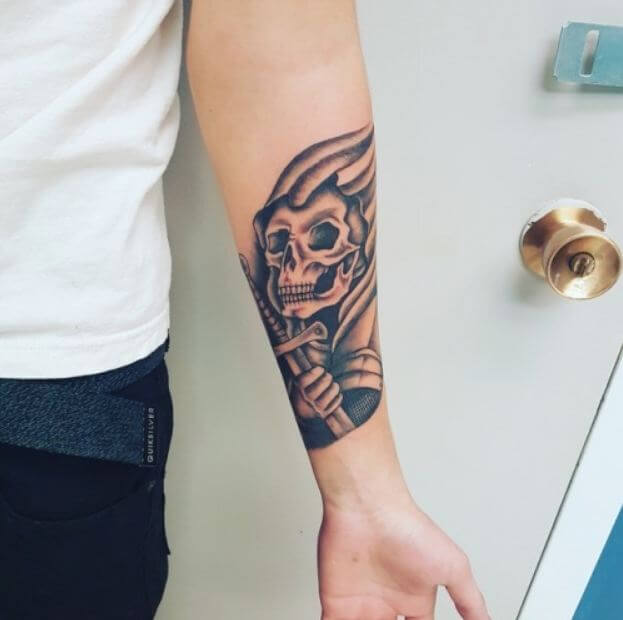 Top 91+ about forearm skull tattoos latest - in.daotaonec