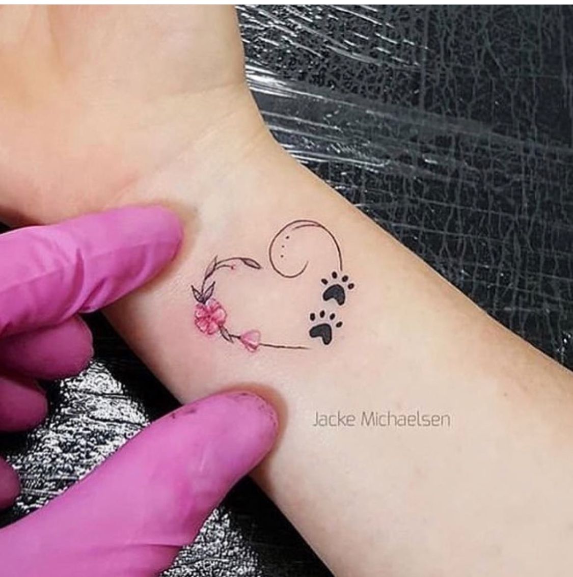 Meaningful Tattoos For Best Friends (7)