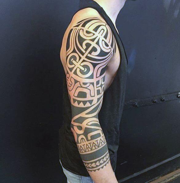 Tattoo männer arm tribal