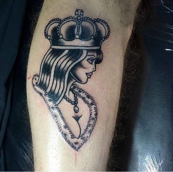 Fabulous Queen Tattoos Design On Leg