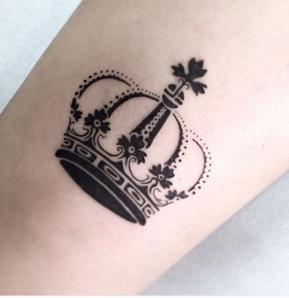 Queen Tattoo On Pinterest