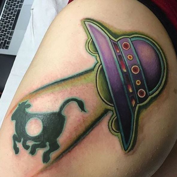 UFO Tattoos Design On Thigh