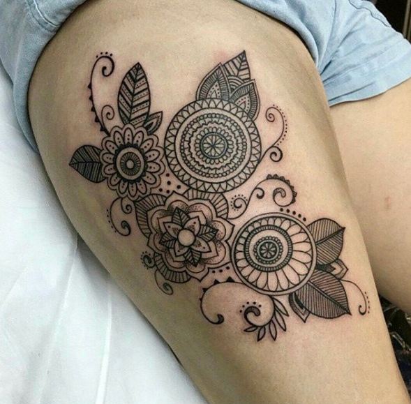 Black And White Flower Thigh Tattoos