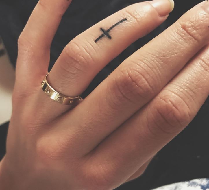 Cross Tattoos On Finger