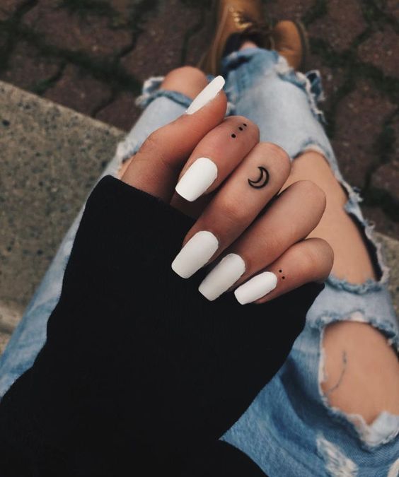Finger Tattoo Symbols And Meanings (6)