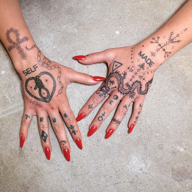 Girl Finger Tattoo Ideas (6)