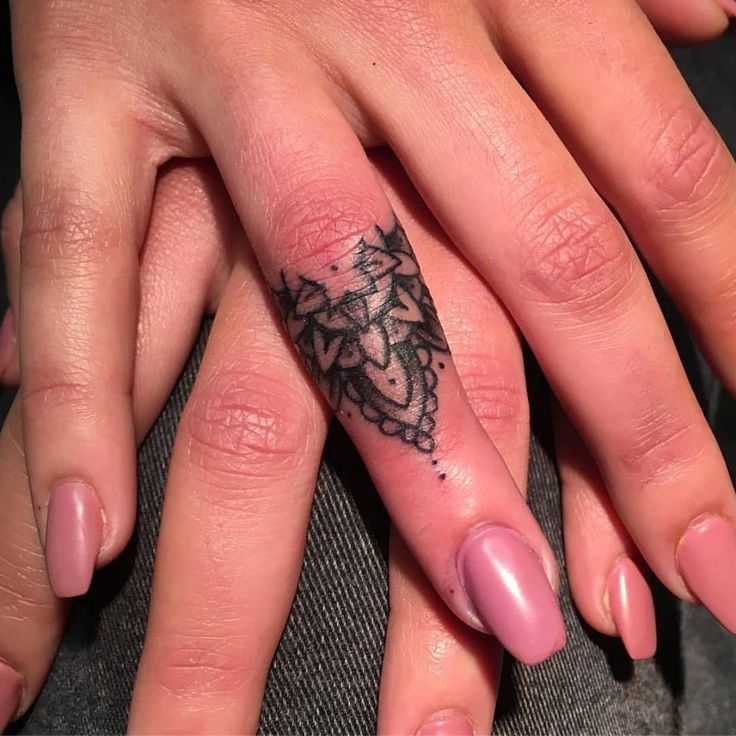 Girl Finger Tattoo Ideas (9)