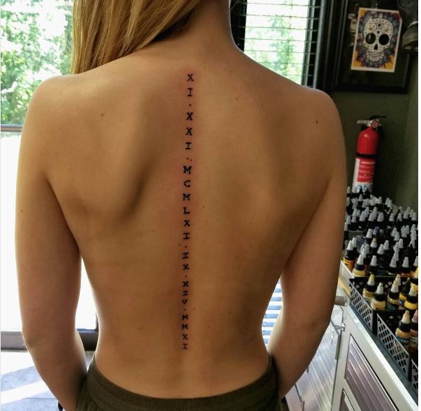 50+ Back Spine Tattoos for Women (2023) Tribal, Flower & Quotes