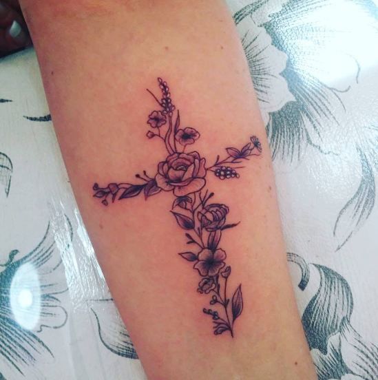 Pictures Of Crosses Tattoo (3)