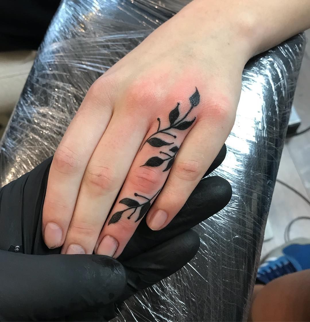 Tattoos On Inside Of Fingers (1)