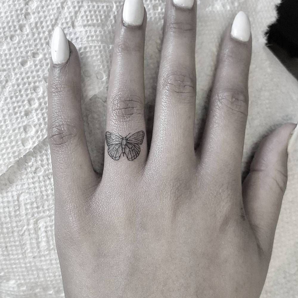 Tattoos On Inside Of Fingers (3)