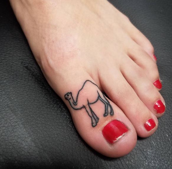 Camel Tattoos Design On Toe
