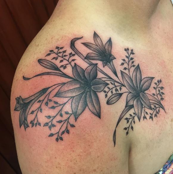 Latest Floral Tattoos Design On Shoulders