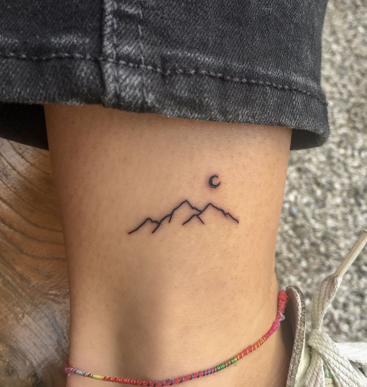 Aggregate 97+ about simple mountain tattoo latest - in.daotaonec
