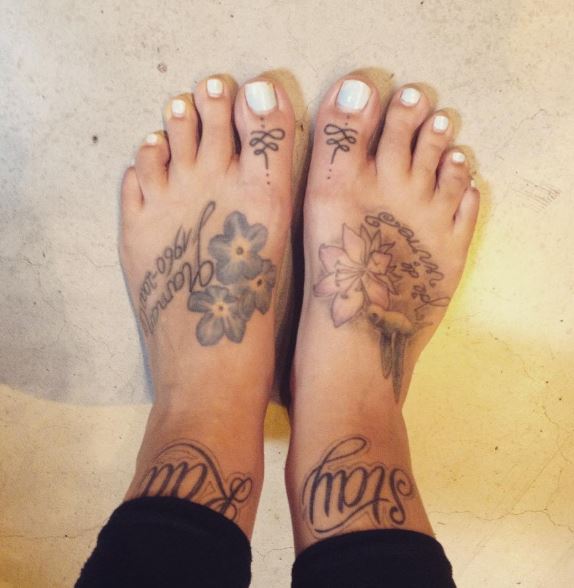 pinky toe tattoo.