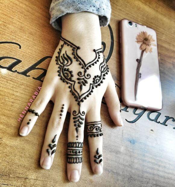 Arabic Henna Tattoos