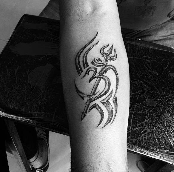 33 Iconic Hindu Tattoos That Will Inspire You