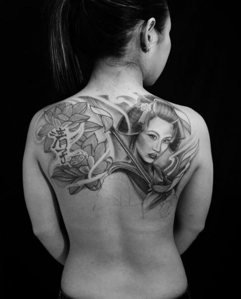 Geisha Tattoos On Shoulder Back