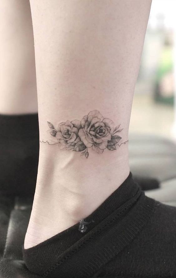 Red Rose Tattoos Designs (5)