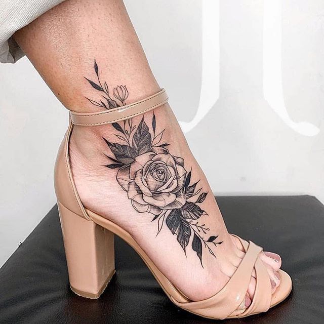 tattoos designs for women on the foot