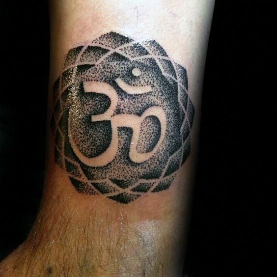 Trishul Tattoo Designs For Men (9)