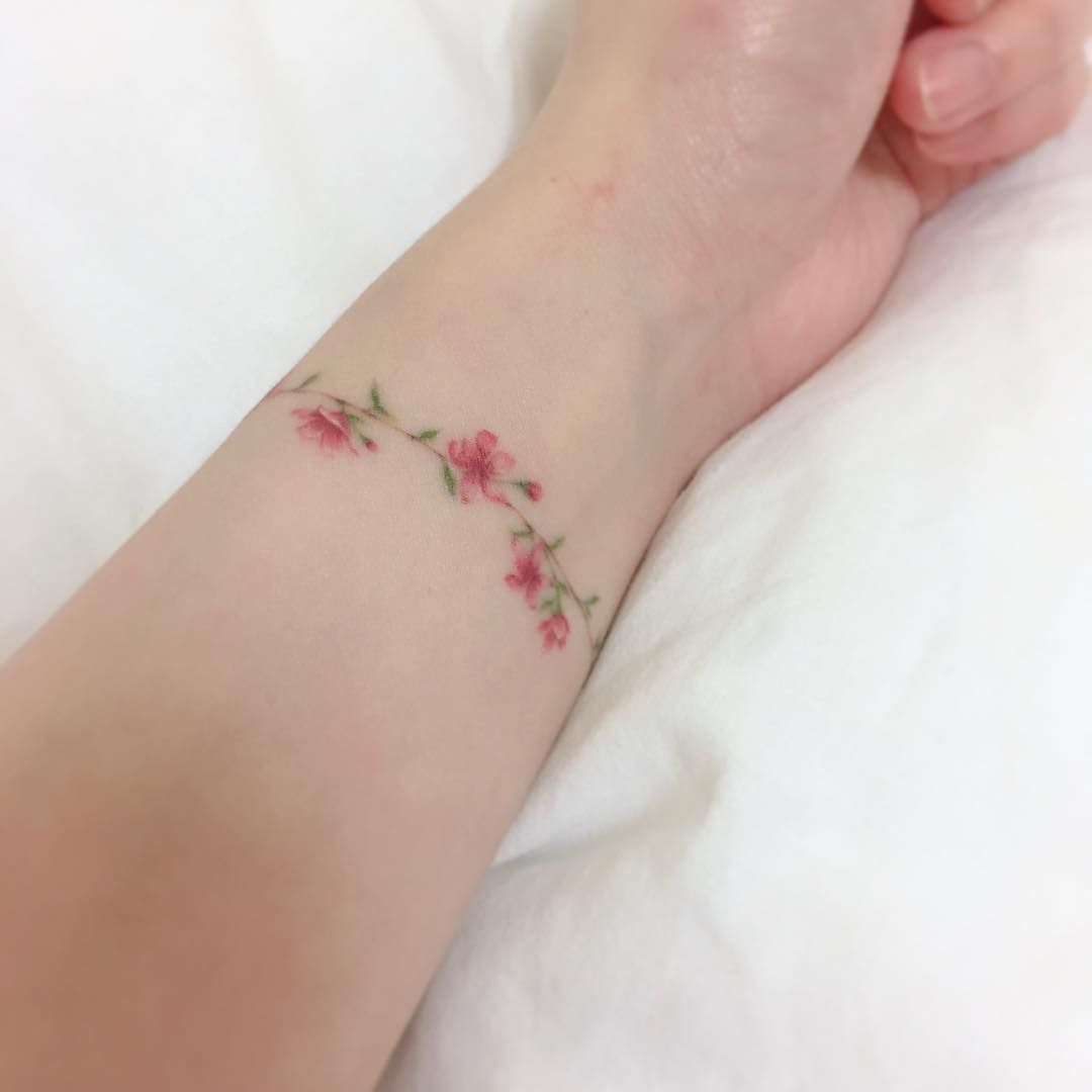 Female Wrist Tattoo Ideas Small Designs (100)