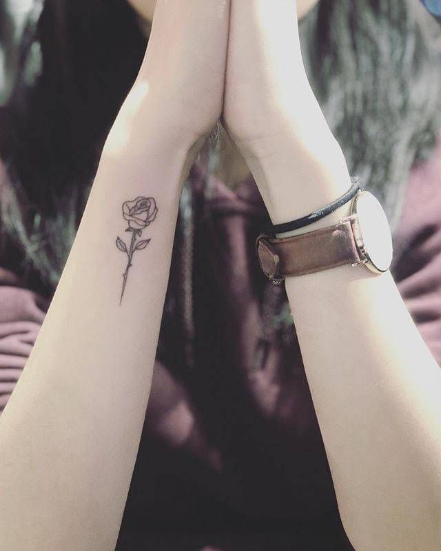 Female Wrist Tattoo Ideas Small Designs (182)