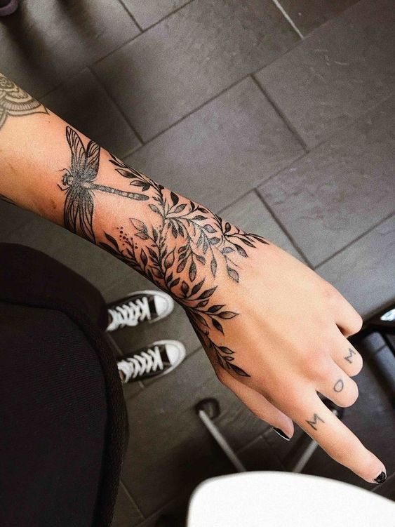 Female Wrist Tattoo Ideas Small Designs (48)