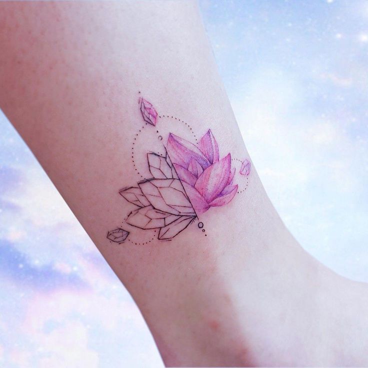Female Wrist Tattoo Ideas Small Designs (74)