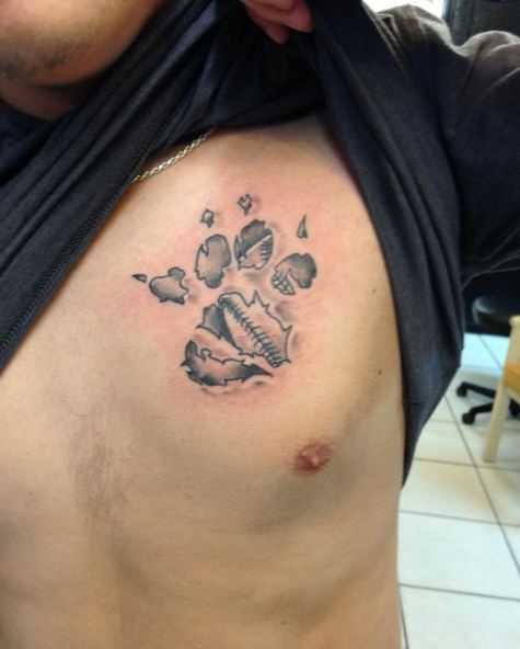 Small Chest Tattoos (1)