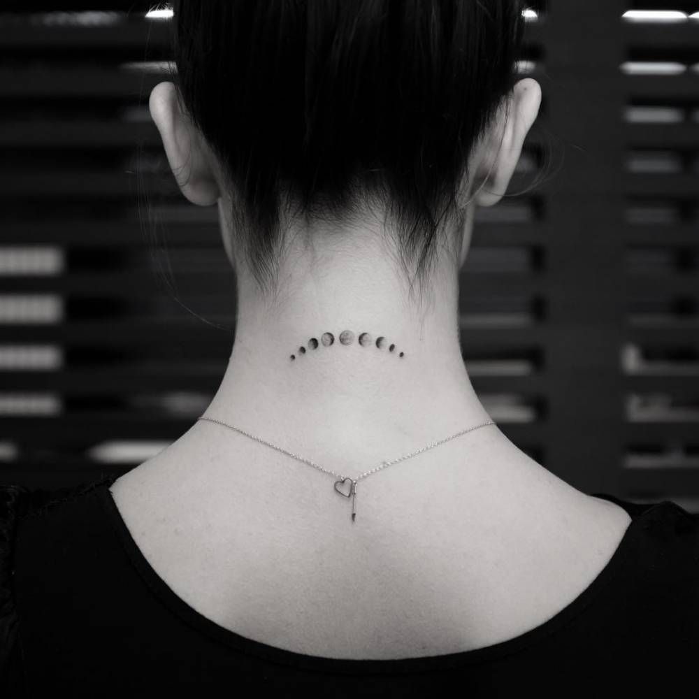 Back Of Neck Tattoos For Women (112)