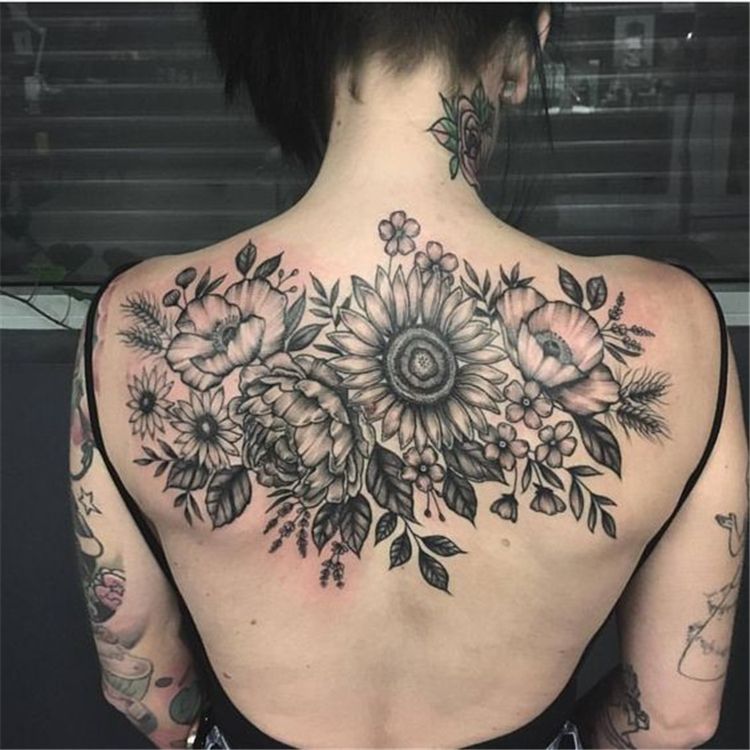 Back Of Neck Tattoos For Women (79)