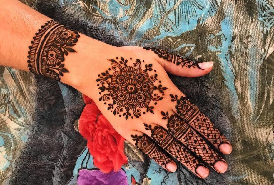 100 Latest Mehndi Designs For Hands Simple Easy 21