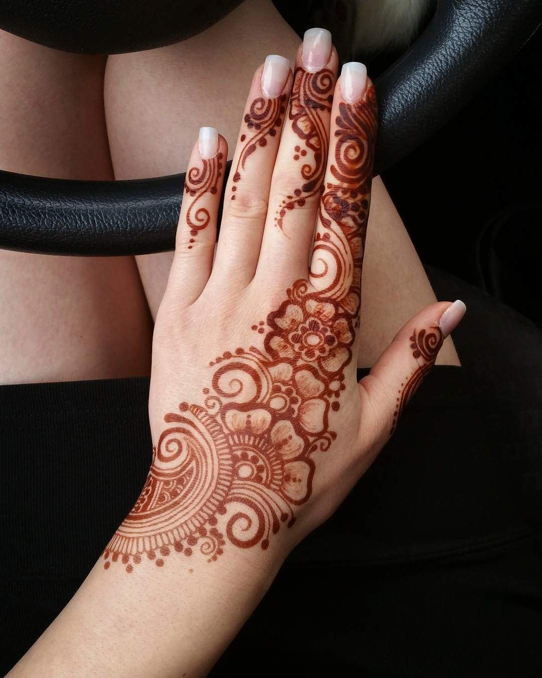Henna Hand Designs Meanings (4)
