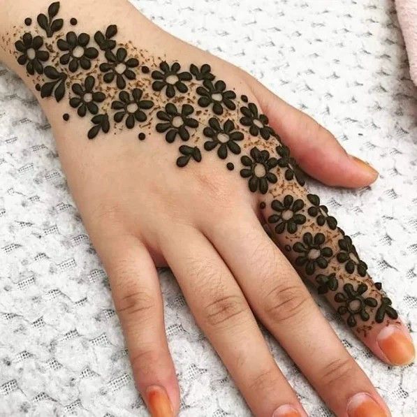 Henna Patterns (5)