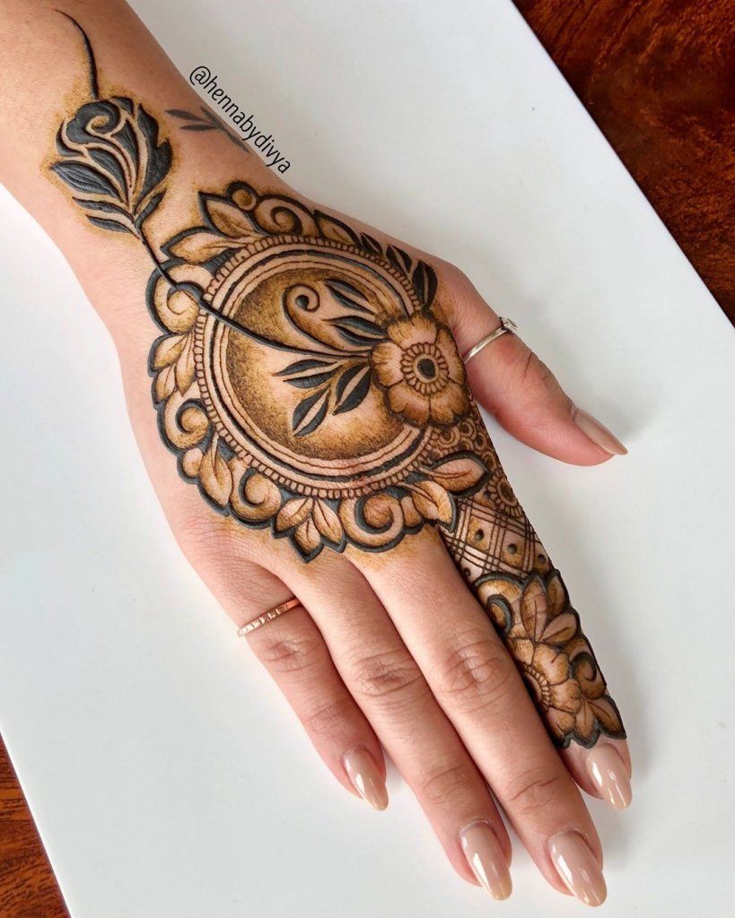 Rose Henna Tattoo (2)