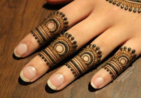 Traditional Henna Designs (11)