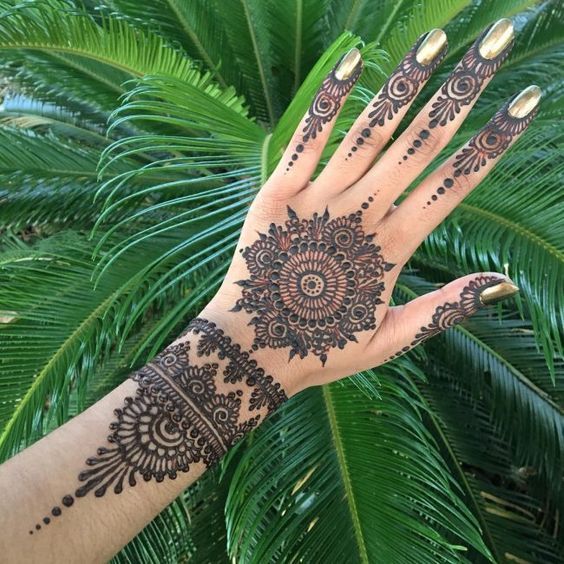 Traditional Henna Designs (3)